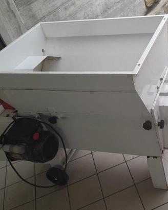 DIRASPATRICE-PIGIATRICE ELETTRICA PER UVA