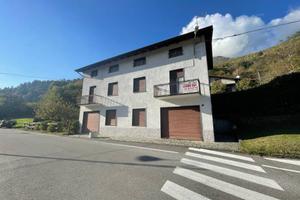 Casa indipendente di 154 m² con più di 5 locali e 