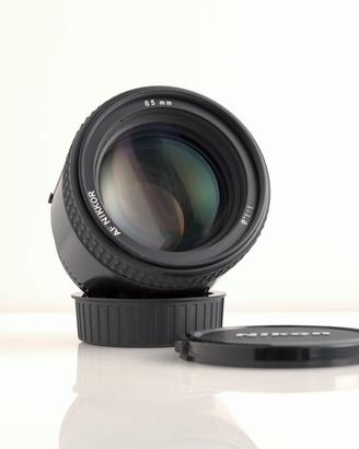 Nikon AF 85mm F1.8 per NIKON F