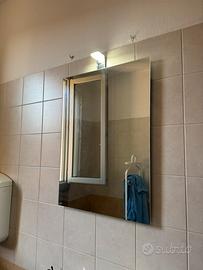 Specchio bagno con luce led