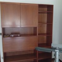 libreria con scrittoio