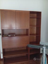libreria con scrittoio