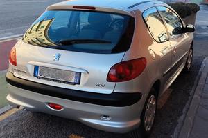 Peugeot 206 - Anno 2004 - 1100cm3 - 38000km