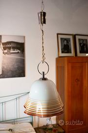 Lampadario vintage anni 70 in vetro opalino murano