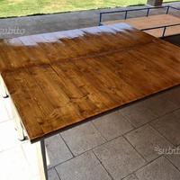 Tavoli in Legno d'Abete Fatti a Mano in Acciaio