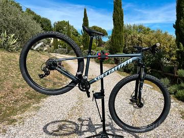 Bicicletta Specialized rockhopper