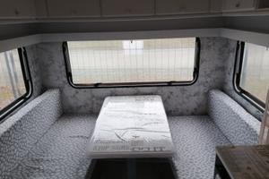 CARAVAN Knaus DINETTE a "U" e letti castello
