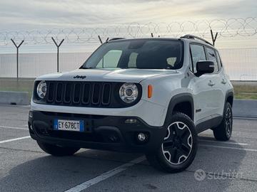 JEEP RENEGADE 2.0MTJ 4WD Trailhawk 2015 12MESI DI 