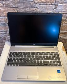 HP 250 G8 15.6" i7 11th gen