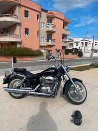 Honda Shadow VT 750C RC44 – 19.000 km