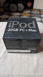 Scatola Apple IPod 4 generazione con accessori 