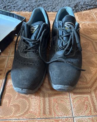 scarpe antifortunistiche