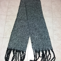 Sciarpa melange grigia/nera nuova