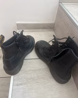 Dr. Martens nere taglia 34 softy