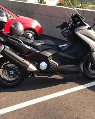 Yamaha t max 530