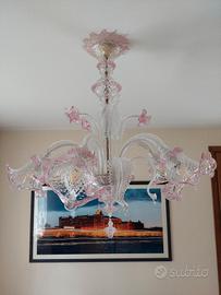 Lampadario da soggiorno e lampada da parete