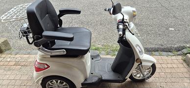 Veicolo Elettrico per Disabili / Anziani Z-Tech ZT