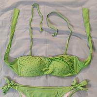 Bikini a fascia con paillettes 