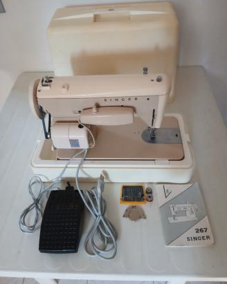Macchina da cucire Singer 267 Vintage.