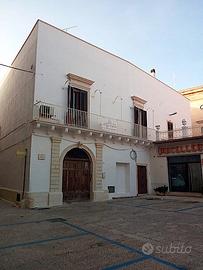 Palazzo storico a reddito in massafra