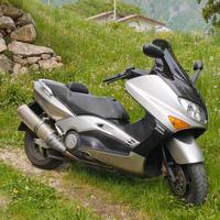 Yamaha T Max - 2006