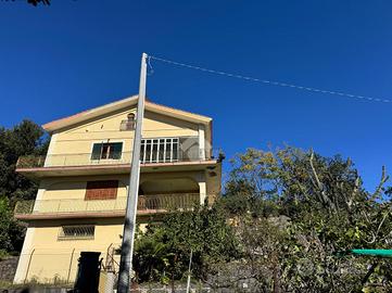 VILLA SINGOLA A ZAFFERANA ETNEA