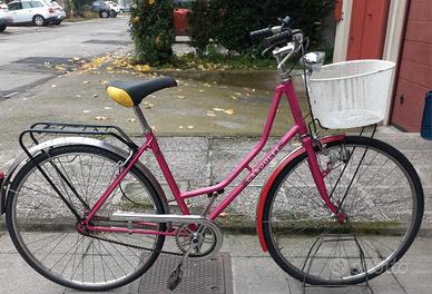 classica bici con cestino  pronta