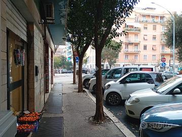 NEGOZIO A ROMA