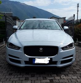 Jaguar XE 2.0d 180cv Pure