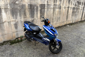 Yamaha aerox 50