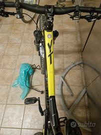 yt industries capra al + mono fox TG M