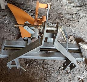 Aratro Deleks monovomere dp 35 con ruotino
