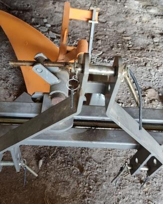Aratro Deleks monovomere dp 35 con ruotino