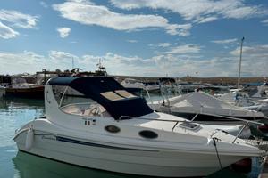 Barca a motore Coverline 640 cabin