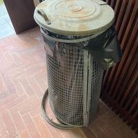 Bidone spazzatura in acciaio vintage