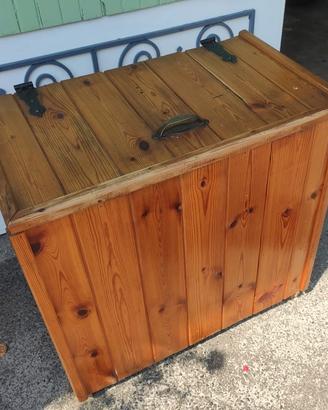 Cassapanca / contenitore per legna