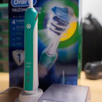 Spazzolino elettrico Oral-B TriZone 4000