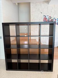 Libreria 16 vani 147x147cm