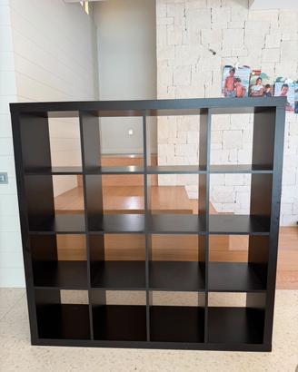 Libreria 16 vani 147x147cm