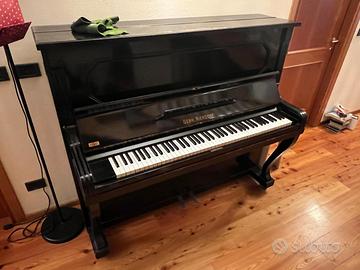 Pianoforte verticale Gebr. Niendorf.