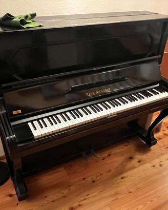 Pianoforte verticale Gebr. Niendorf.