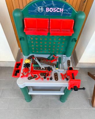 Banco da lavoro Bosch completo di accessori