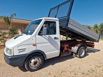Iveco Daily 35.8 Ribaltabile 3.20 x 2.10