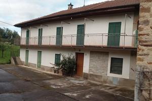 Casa di campagna a Prunetto CN