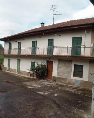 Casa di campagna a Prunetto CN