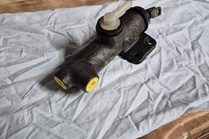 pompa vespa cosa 150 USATA 
