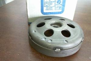 CAMPANA FRIZIONE NUOVA 482693 PIAGGIO APRILIA