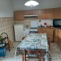 Cucina completa in buone condizioni