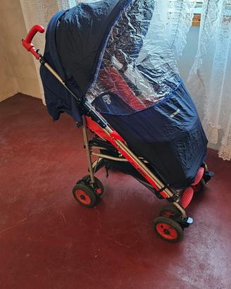 Passeggino leggero pieghevole a marchio Chicco