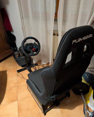 Sedile playseat + volante e pedaliera Logitech